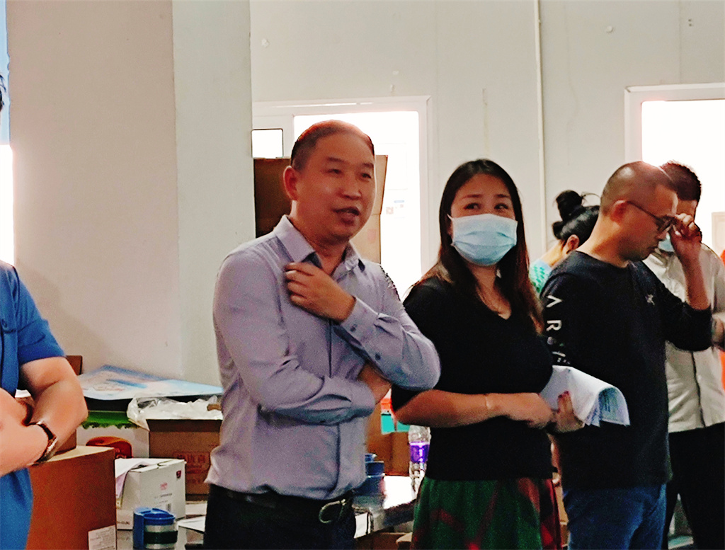 程總(1).jpg 程總(1).jpg