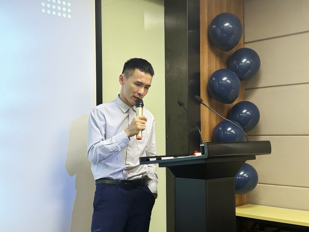 3 李老師發言.jpg 3 李老師發言.jpg