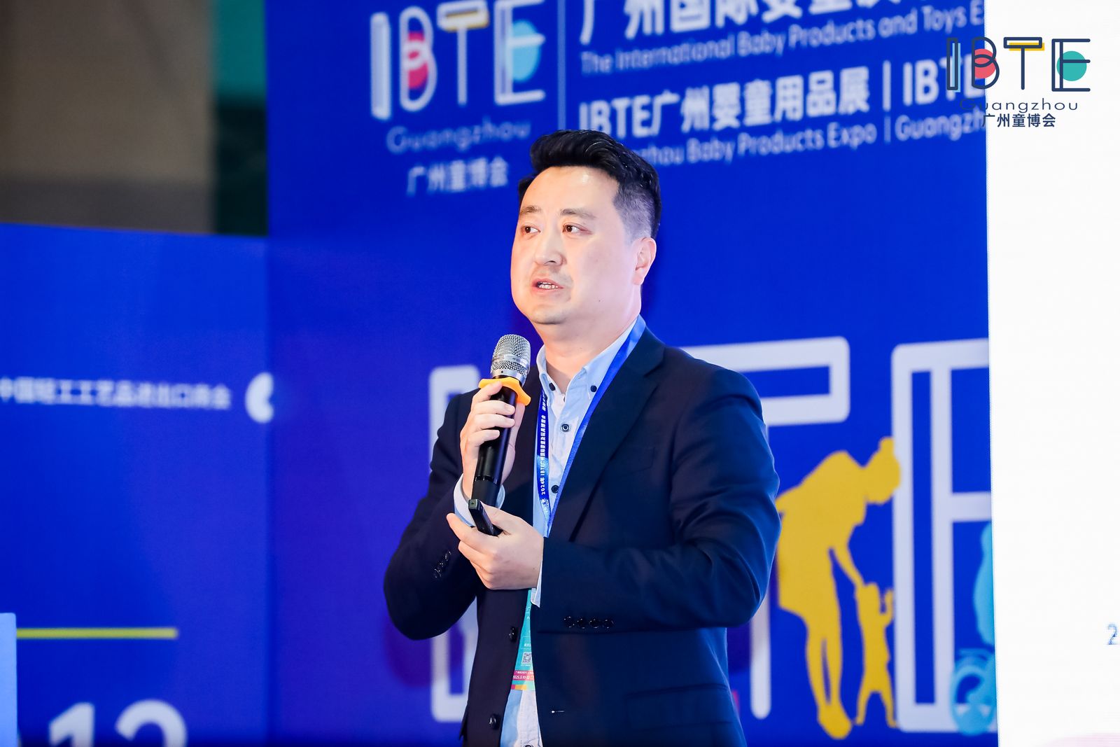 2_1600_3000_gif (1).jpg 2_1600_3000_gif (1).jpg